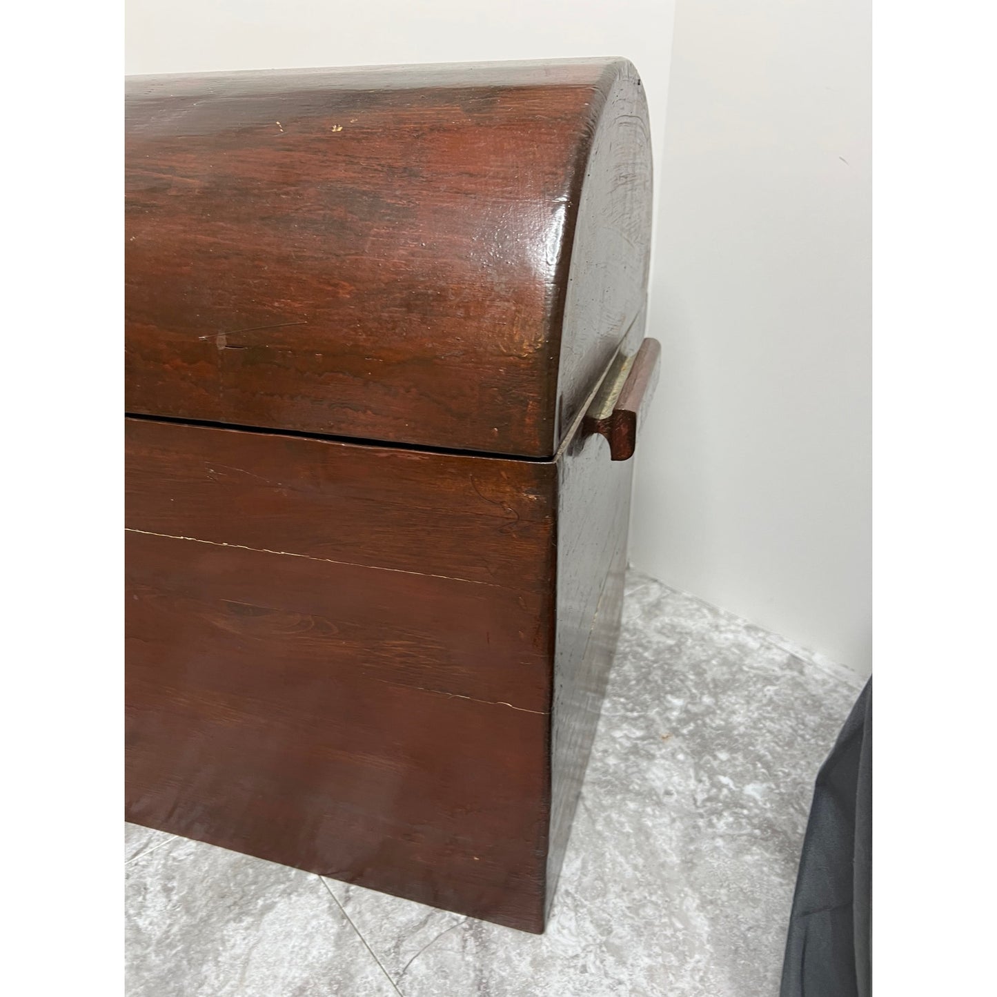 Hand Crafted Cedar Treasure Chest 24x20 Inch