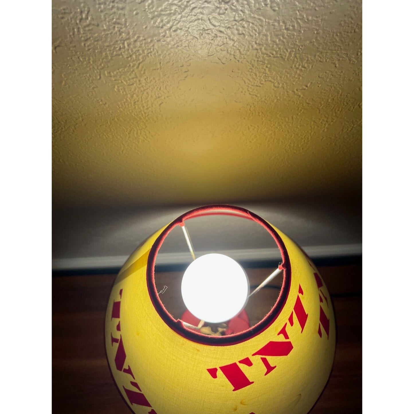 Vintage 1997 Wiley Coyote TNT Lamp, RARE FIND EXCELLENT CONDITION!!