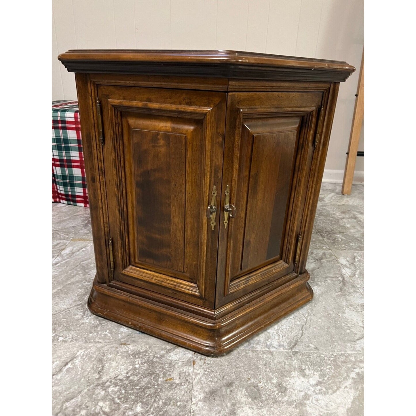 Mid Century Maple Ethan Allen Octagon End Table, Great Condition!